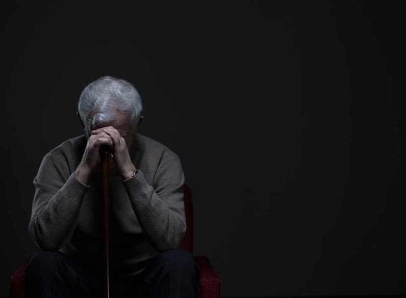 Fallbeispiel Depression Im Alter Einsamkeit im Alter: Wie gehen Senioren damit um?