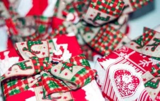Weihnachtsgeschenke 186106884